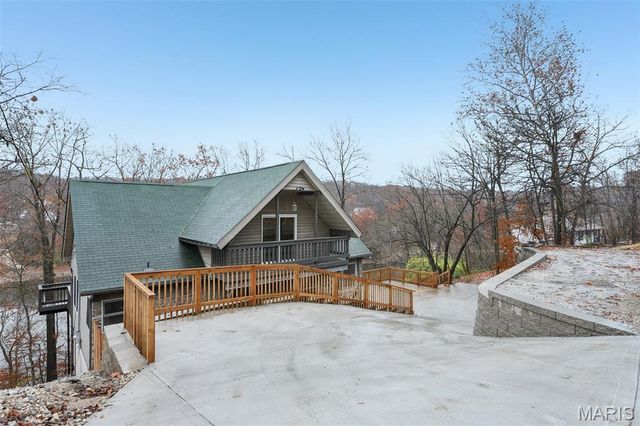 1357 S Lake Sherwood Drive, Marthasville, MO 63357