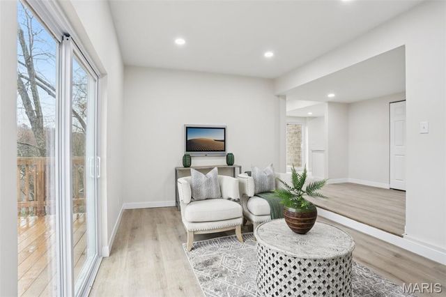 1357 S Lake Sherwood Drive, Marthasville, MO 63357