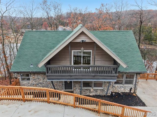 1357 S Lake Sherwood Drive, Marthasville, MO 63357