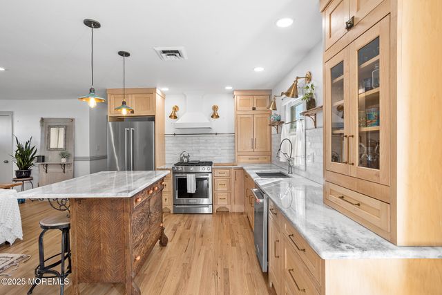 380 Delaware Drive, Brick, NJ 08723