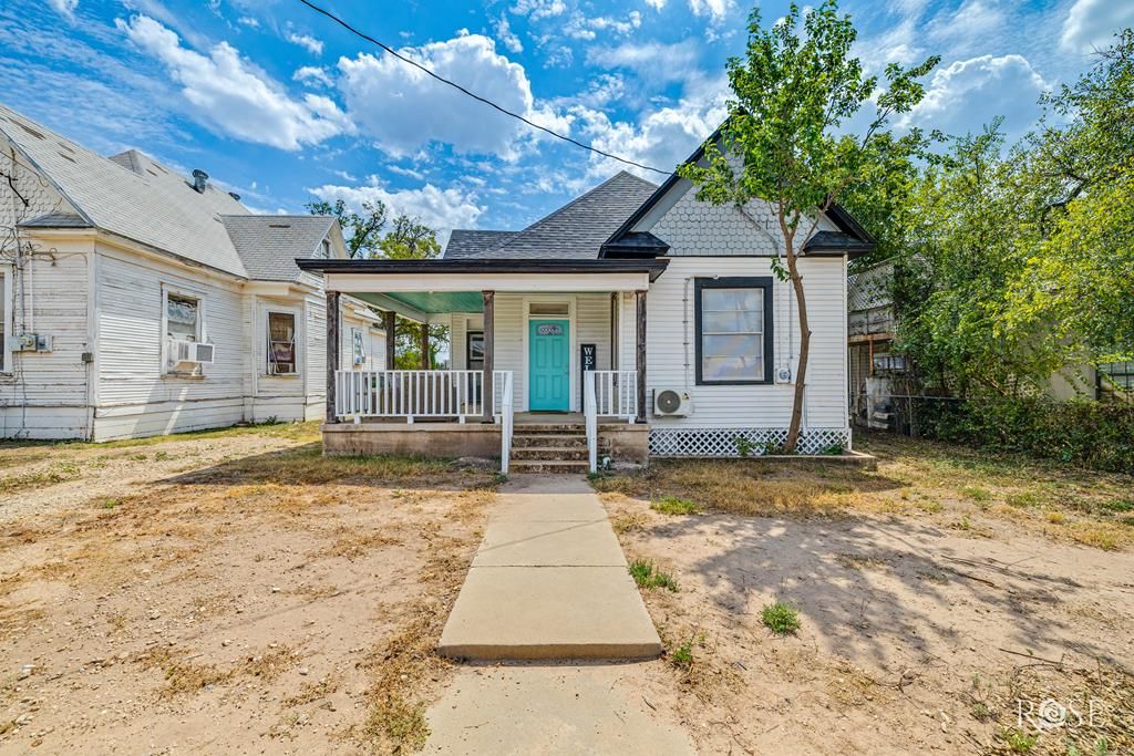 Image 1 of property listing at 407 Koberlin St, San Angelo, TX 76903