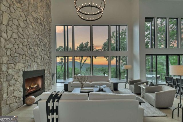 415 Green Ridge Trail, Blue Ridge, GA 30513