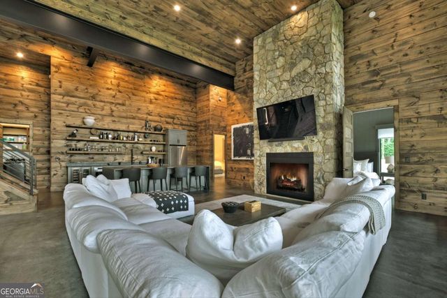 415 Green Ridge Trail, Blue Ridge, GA 30513