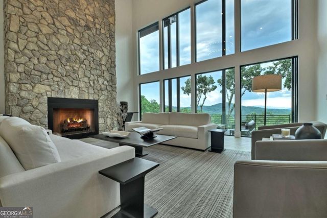 415 Green Ridge Trail, Blue Ridge, GA 30513