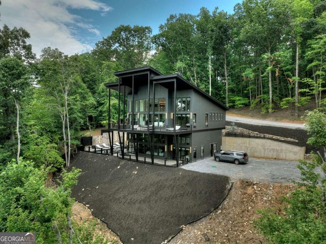 415 Green Ridge Trail, Blue Ridge, GA 30513