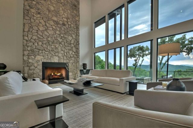 415 Green Ridge Trail, Blue Ridge, GA 30513