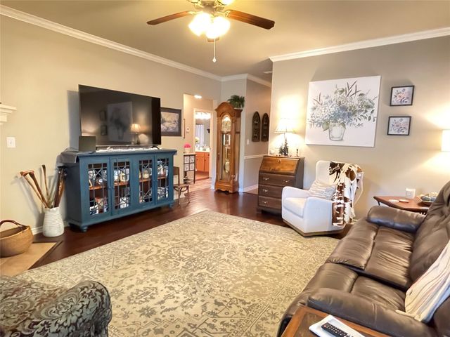 421 W Cumberland Road 701, Tyler, TX 75703