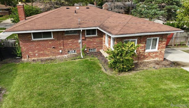 13801 Pearson Street, Oak Park, MI 48237