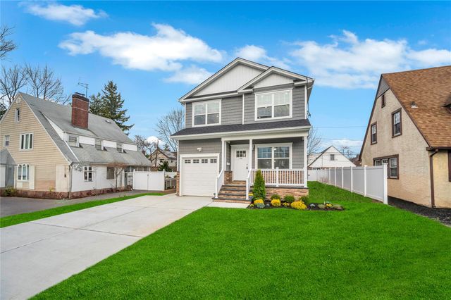 94 Manor Avenue, Hempstead, NY 11550