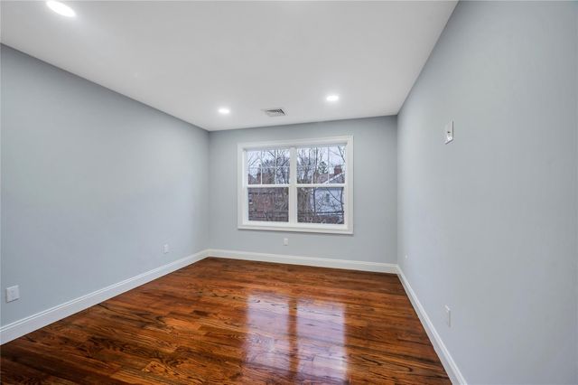 94 Manor Avenue, Hempstead, NY 11550