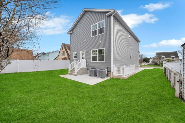 94 Manor Avenue, Hempstead, NY 11550