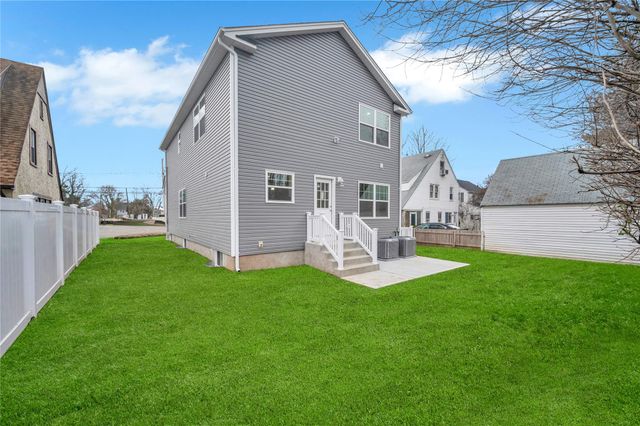 94 Manor Avenue, Hempstead, NY 11550