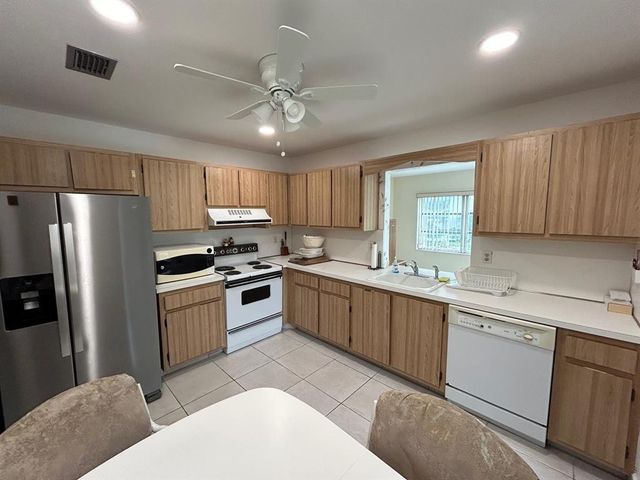 6393 Lasalle Drive, Delray Beach, FL 33484