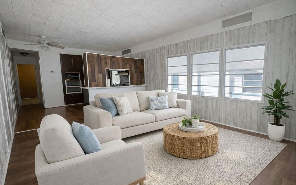 Image 11 of property listing at 1919 PLEASURE DRIVE, Holiday, FL 34691