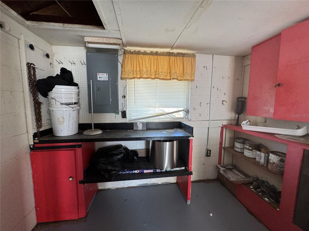 Image 24 of property listing at 1919 PLEASURE DRIVE, Holiday, FL 34691