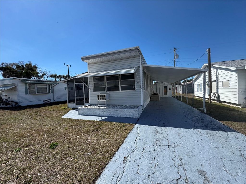Image 32 of property listing at 1919 PLEASURE DRIVE, Holiday, FL 34691