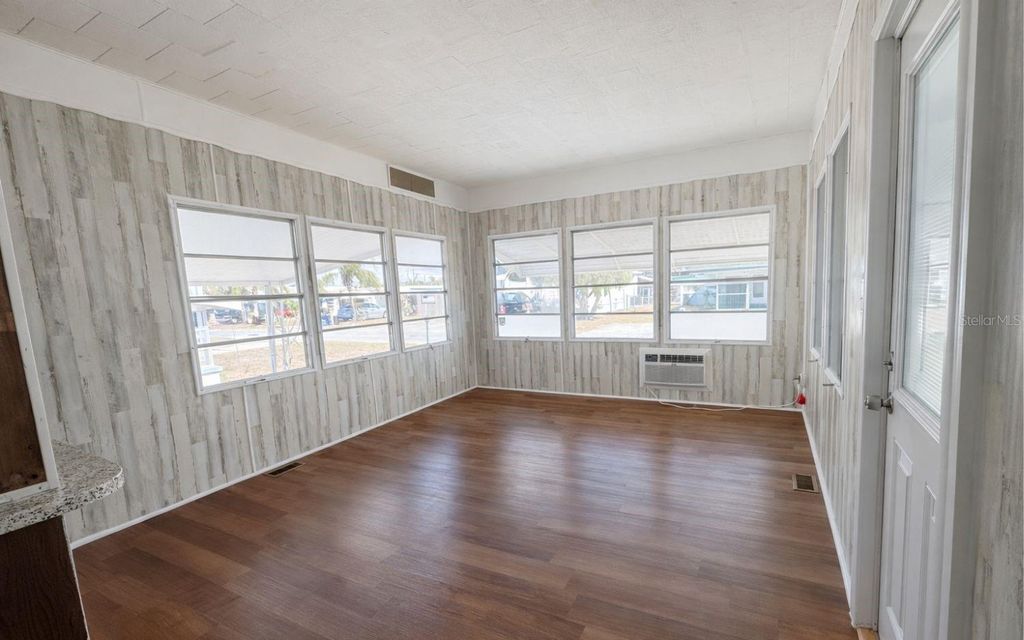 Image 8 of property listing at 1919 PLEASURE DRIVE, Holiday, FL 34691