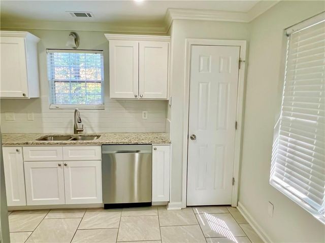 4010 Marshwood Trace, Atlanta, GA 30349