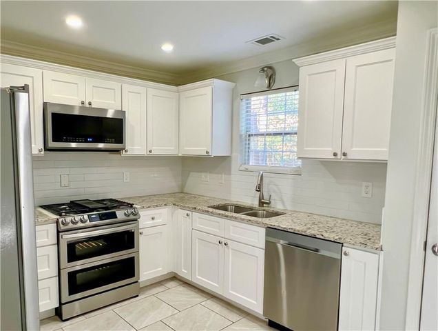 4010 Marshwood Trace, Atlanta, GA 30349