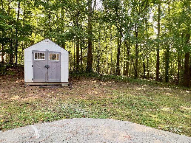 4010 Marshwood Trace, Atlanta, GA 30349