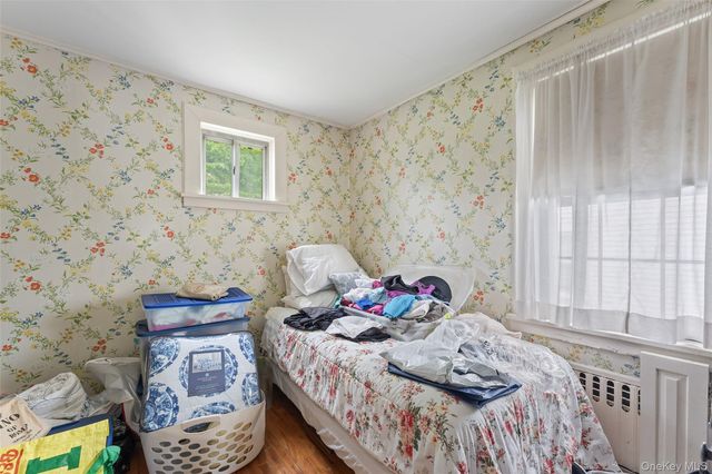 31 Lynton Place, White Plains, NY 10606