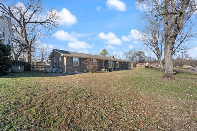 640 Denver Dr, Hermitage, TN 37076