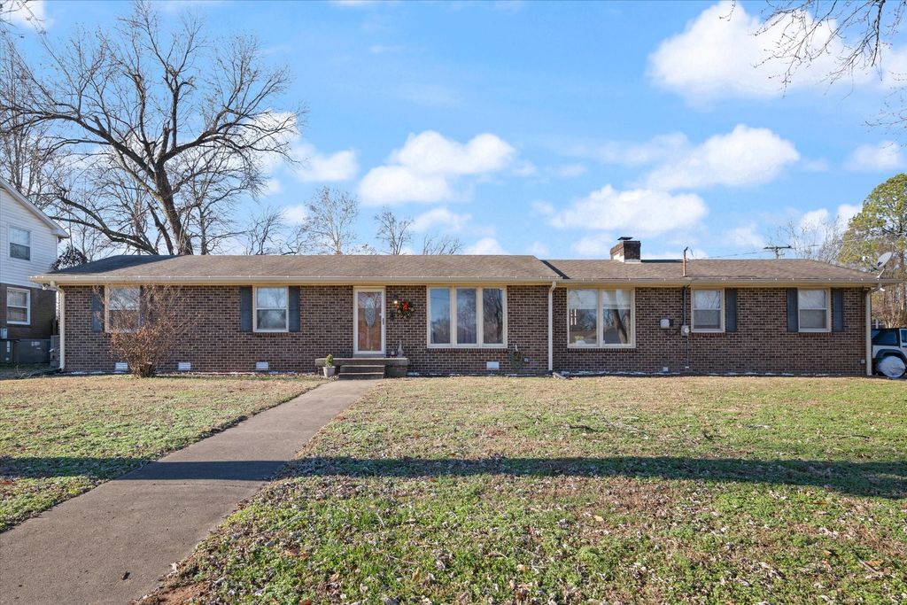 640 Denver Dr, Hermitage, TN 37076