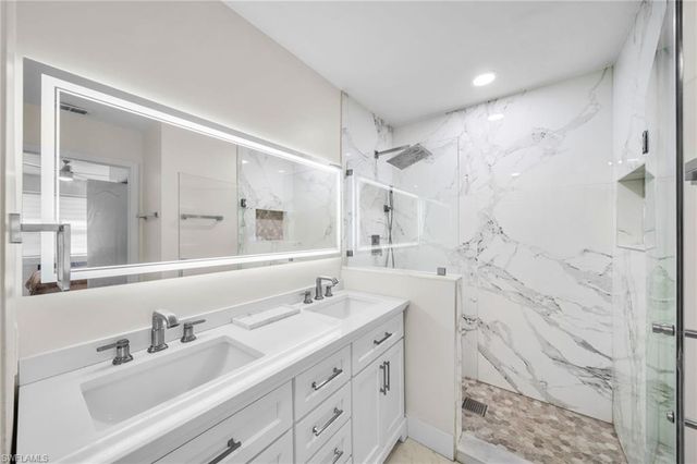 1024 Mainsail DR 512, Naples, FL 34114