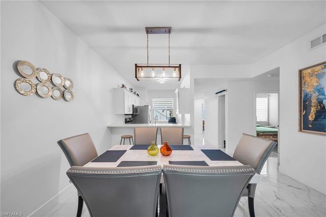 1024 Mainsail DR 512, Naples, FL 34114