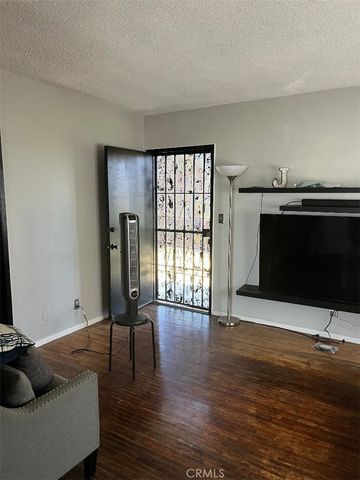 1117 East 85th, Los Angeles, CA 90001