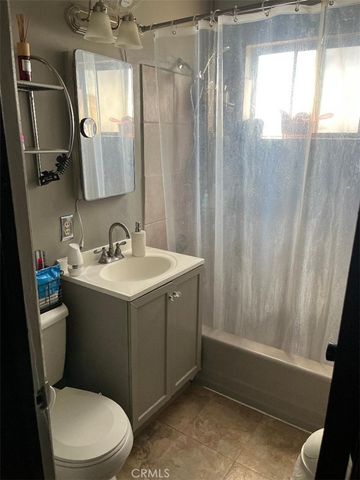 1117 East 85th, Los Angeles, CA 90001