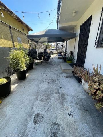1117 East 85th, Los Angeles, CA 90001
