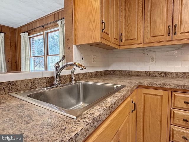 10714 LIVINGSTON RD, Fort Washington, MD 20744