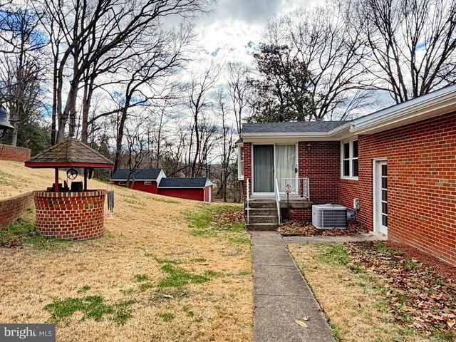 10714 LIVINGSTON RD, Fort Washington, MD 20744