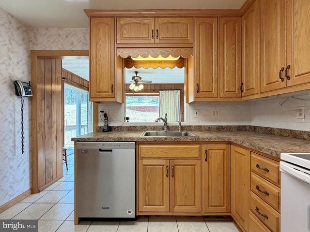 10714 LIVINGSTON RD, Fort Washington, MD 20744