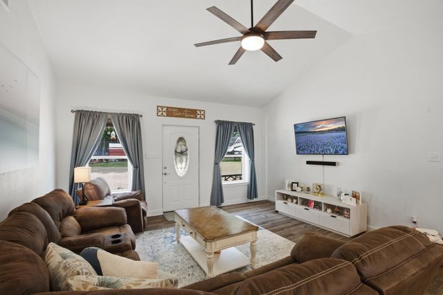 3027 NW State Highway 11, Leonard, TX 75452