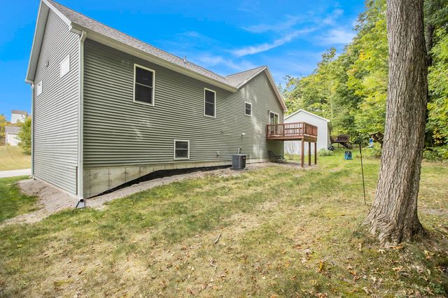 220 Parkview Drive, Paradise Twp, MI 49649