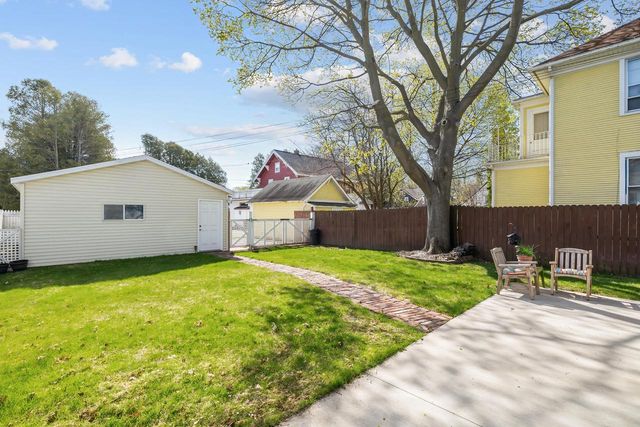 2211 N 8th STREET, Sheboygan, WI 53083