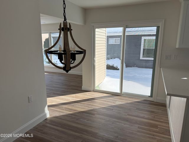 18 Mansfield Avenue, Manchester, NJ 08759