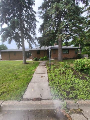 3131 Parkview Boulevard, Robbinsdale, MN 55422
