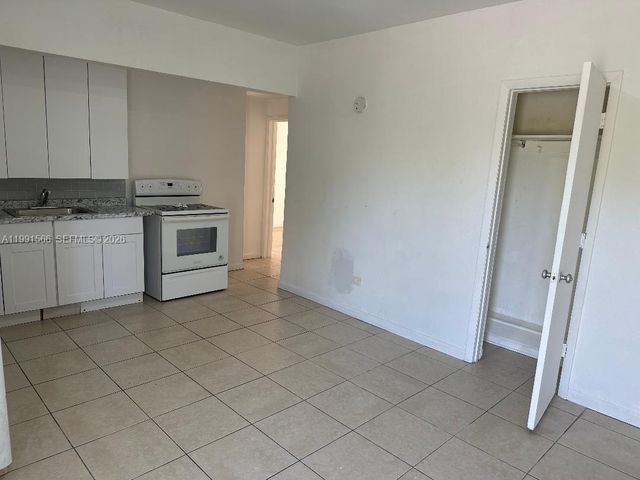 1293 NE 109th St 4, Miami, FL 33161