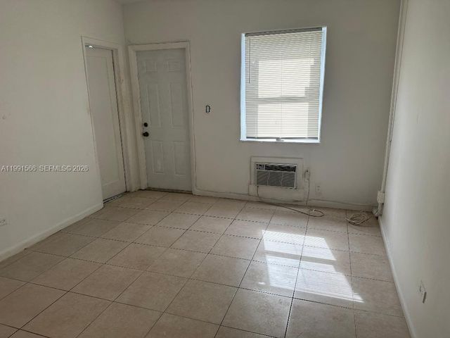 1293 NE 109th St 4, Miami, FL 33161