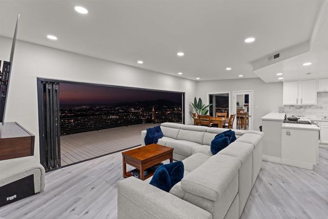 1110 Monterey Drive, El Cajon, CA 92020