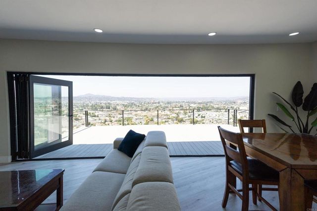 1110 Monterey Drive, El Cajon, CA 92020