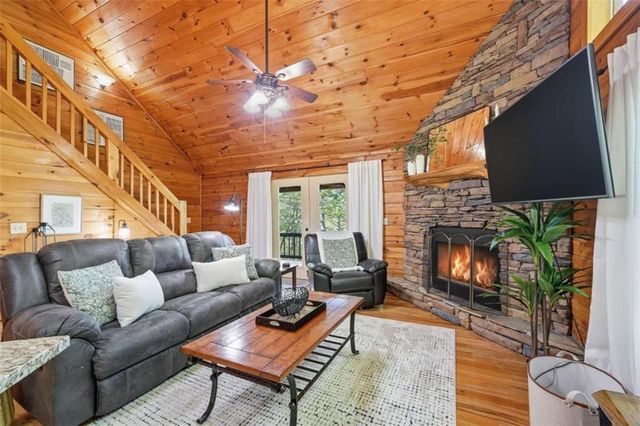 288 Kim Bolton Drive, Morganton, GA 30560
