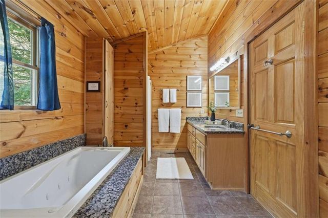 288 Kim Bolton Drive, Morganton, GA 30560