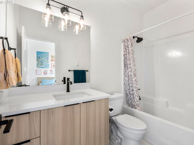 5277 N OBERLIN St 1, Portland, OR 97203