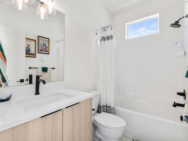 5277 N OBERLIN St 1, Portland, OR 97203