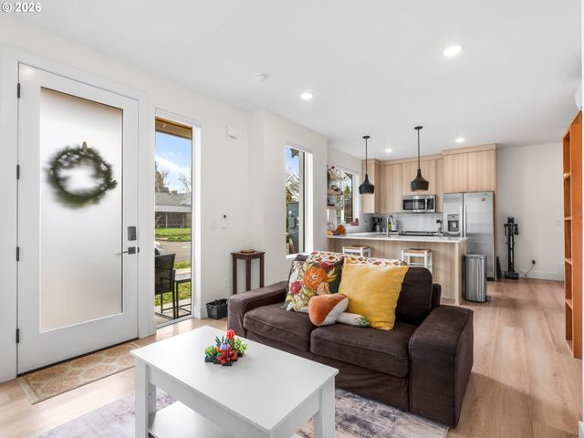 5277 N OBERLIN St 1, Portland, OR 97203