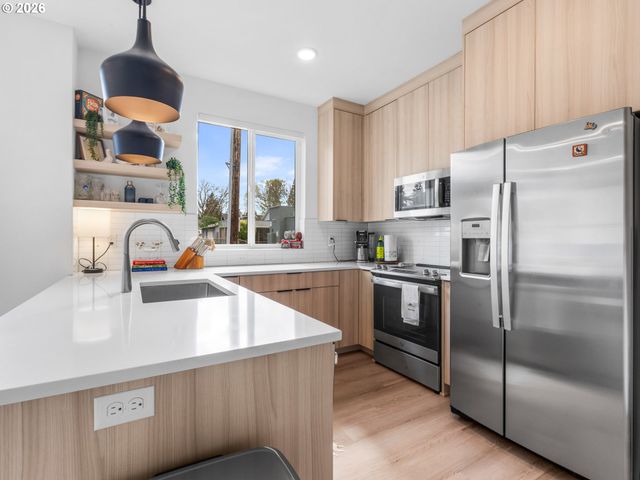 5277 N OBERLIN St 1, Portland, OR 97203